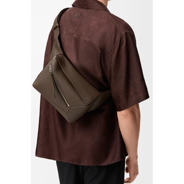 LOEWE Small Puzzle Bumbag
In Grained Calfskin, view 2