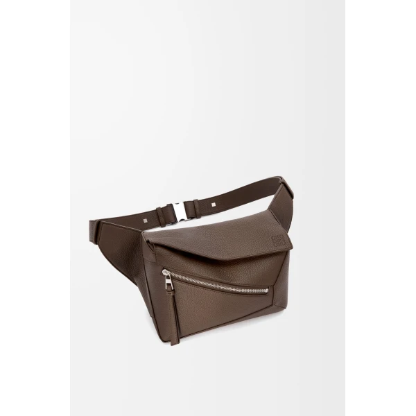 LOEWE Small Puzzle Bumbag
In Grained Calfskin, view 3