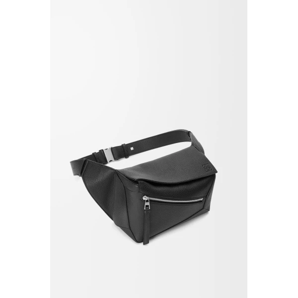 LOEWE Small Puzzle Bumbag
In Grained Calfskin, view 3