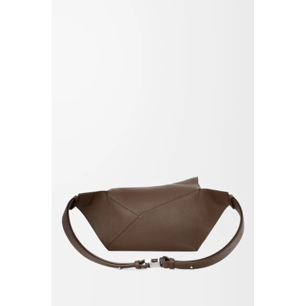 LOEWE Small Puzzle Bumbag
In Grained Calfskin, view 4