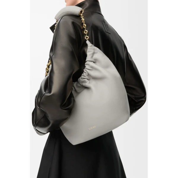 LOEWE Small Squeeze Bag In Mellow Nappa Lambskin, view 3