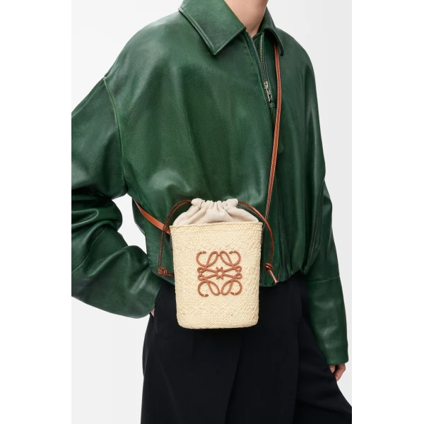 LOEWE Square Pocket In Iraca Palm And Calfskin, view 2