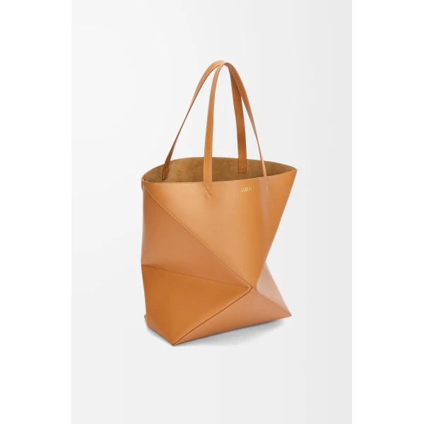LOEWE Xl Puzzle Fold Tote
In Shiny Calfskin, view 3