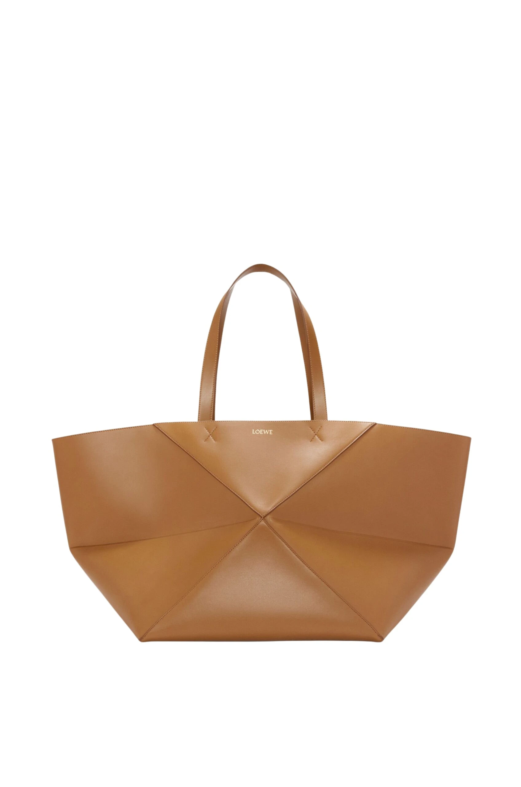 LOEWE-Xxl-Puzzle-Fold-Tote-In-Shiny-Calfskin-2025-coveti-4-scaled27594_nobg coveti