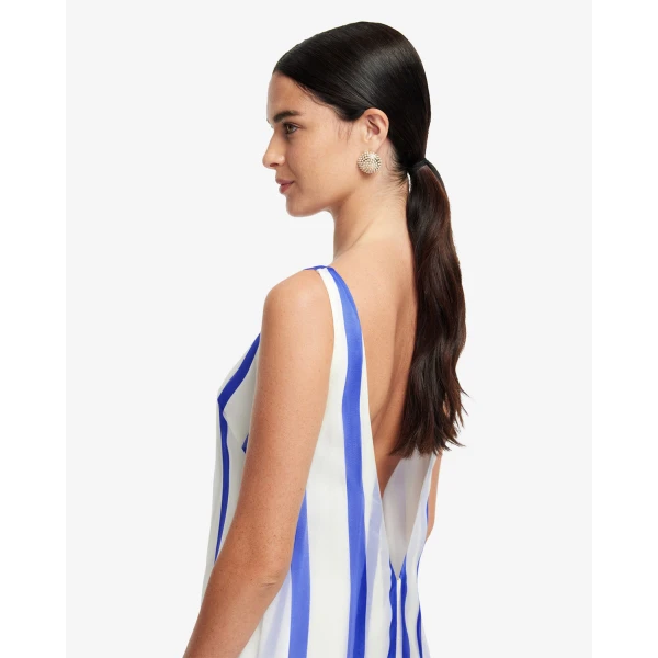 Low open back detail