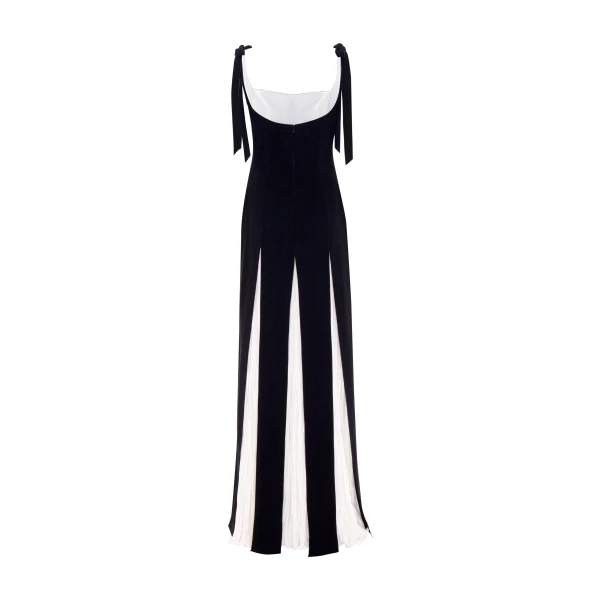 Marmar Halim Sweetheart Neckline Crepe Gown With Cutout Slit And Hand-Pleated Crepe Underlay Gowns