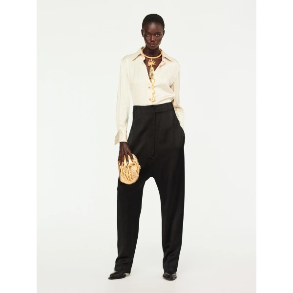 Schiaparelli nose bag