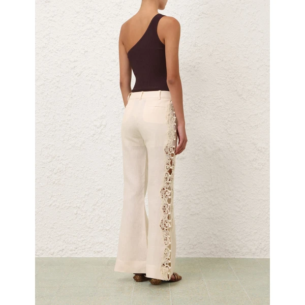 available now at Coveti.