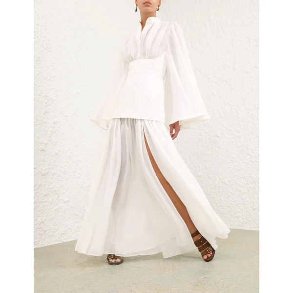 available now at Coveti.