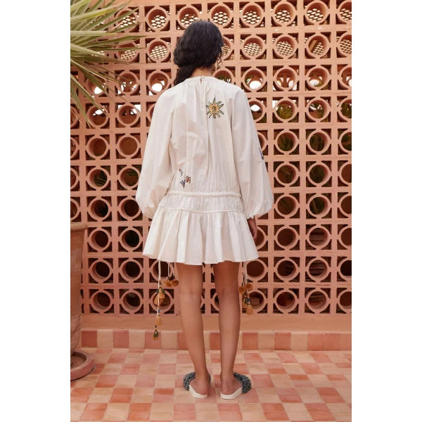alemais clothing