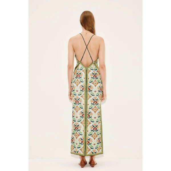 alemais clothing