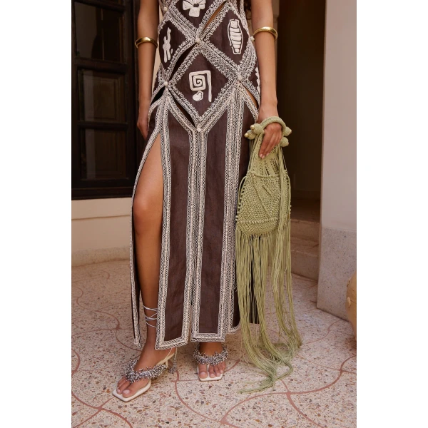 available now at Coveti.