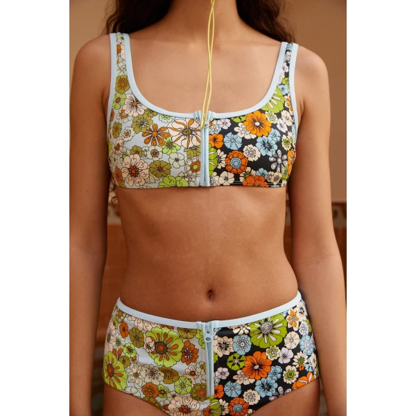 available now at Coveti.
