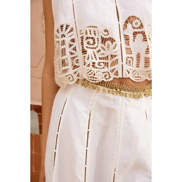 available now at Coveti.