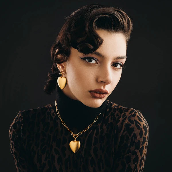 jewelry designer