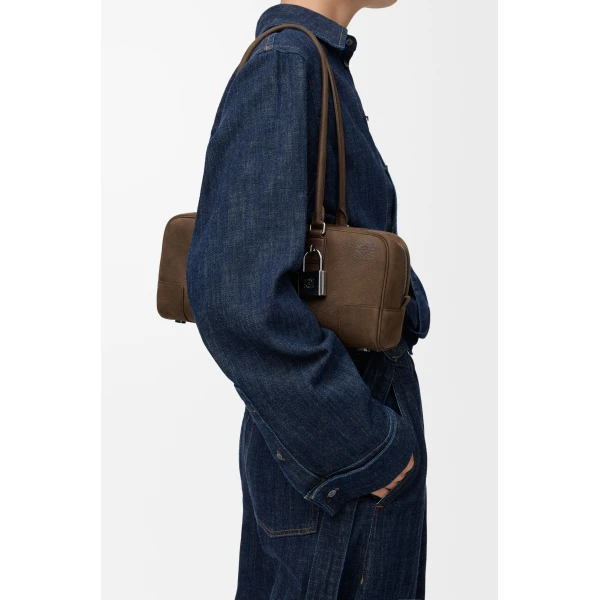 LOEWE Amazona 31 Cropped Bag In Grained Nubuck, view 3