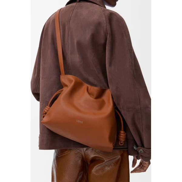 LOEWE Medium Flamenco Clutch In Nappa Calfskin, view 3