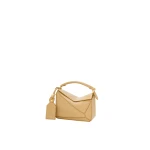 LOEWE-Mini-Featherlight-Puzzle-Bag-In-Nappa-Lambskin-2026-coveti-5-scaled53582_nobg coveti