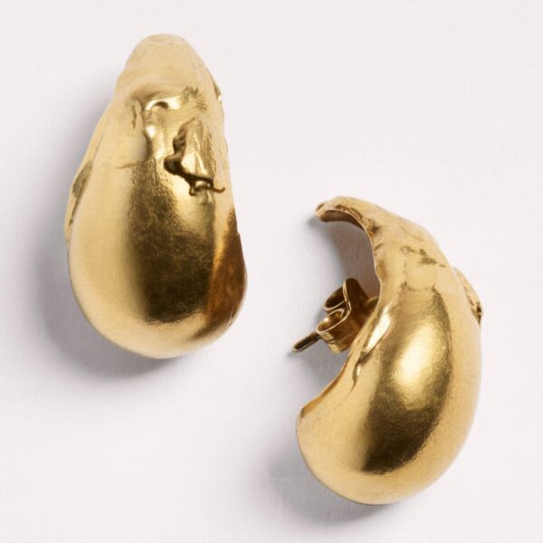 24kt Gold Plated – luxury British Gold in Me and Em exclusively at Coveti