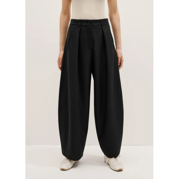 Me and Em Barrel Leg Pant
Fluid Tailoring, view 7