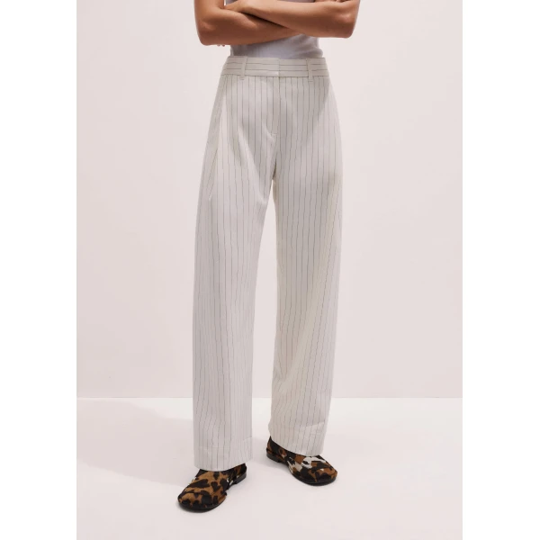 Me and Em Clever Tapered Pant
Fluid Bouclé, view 5