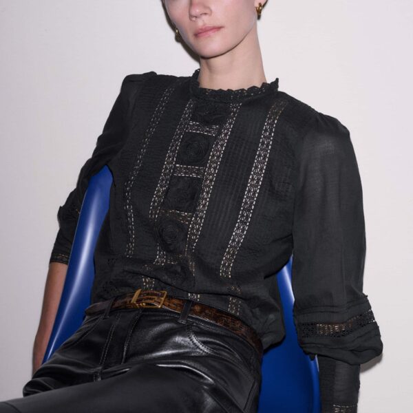 Me + Em Embroidered Detail Top