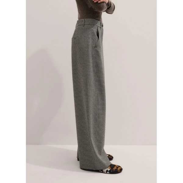 Me and Em Extreme Seam Pant
Fluid Houndstooth, view 2