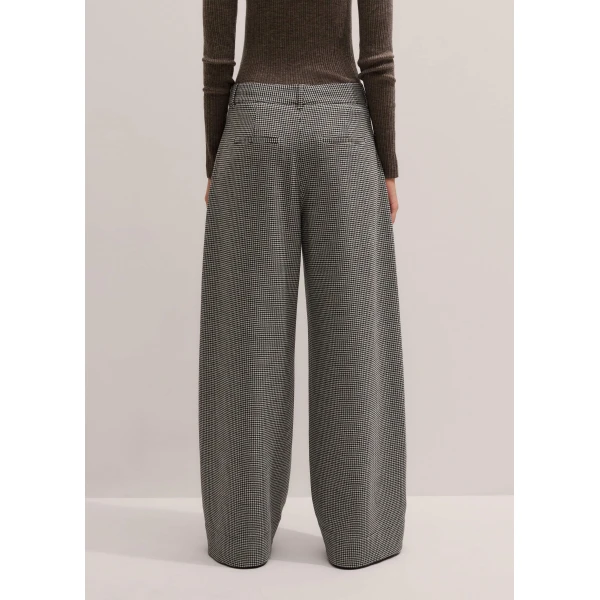 Me and Em Extreme Seam Pant
Fluid Houndstooth, view 3