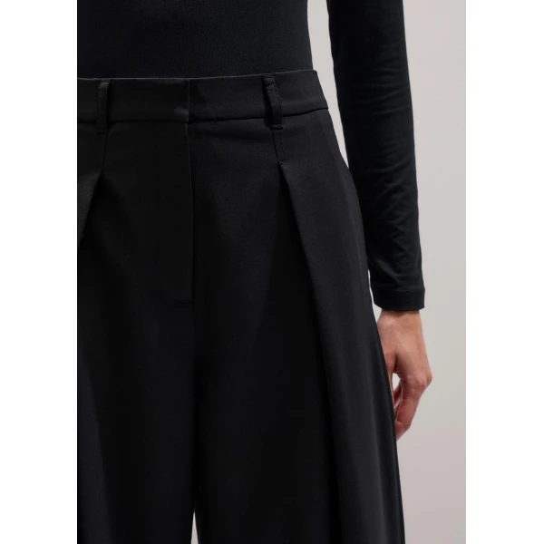 Me and Em Pleat Tapered Pant
Wool Tailoring, view 2