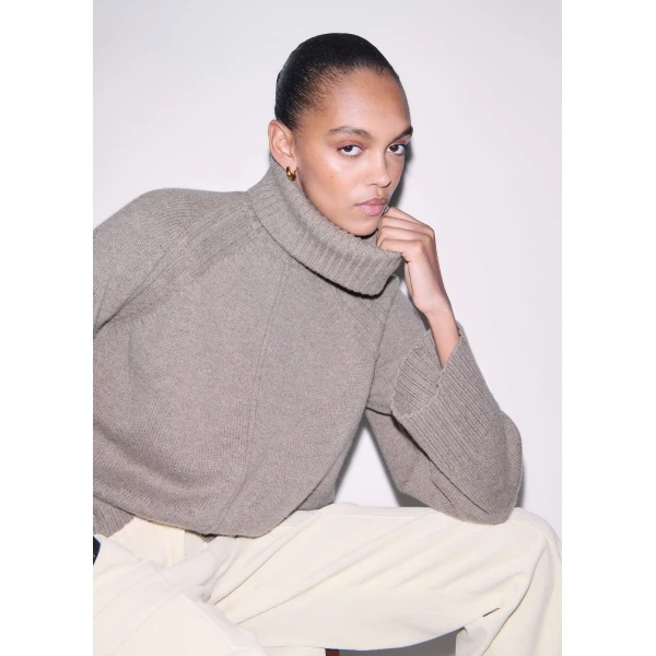 Me and Em Raglan Sweater + Snood
Merino + Cashmere, view 5
