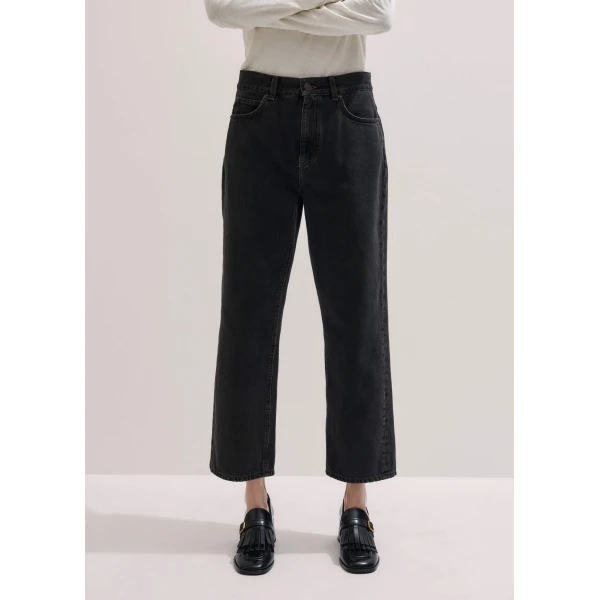 Me and Em Relaxed Crop Jean
Midweight Denim, view 3