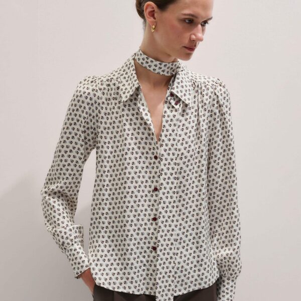Fluid Twill – luxury British Ivory in Me and Em exclusively at Coveti