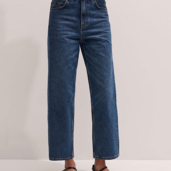 Me + Em Straight Crop Jean