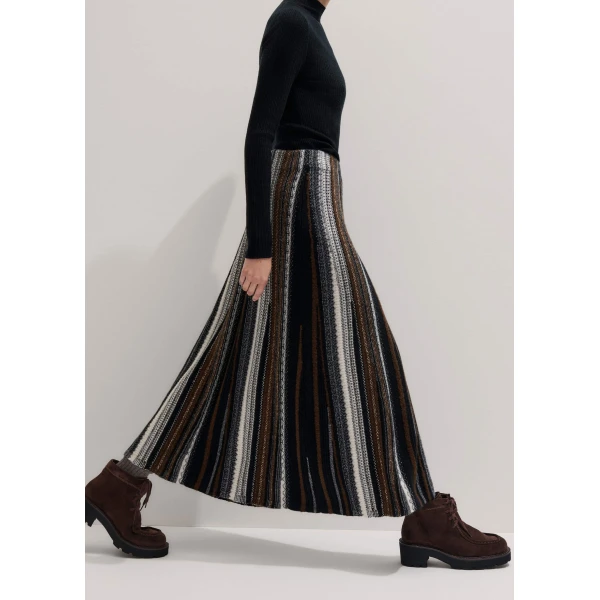 Me and Em Textured Stitch Skirt
Merino + Cashmere Skirt, view 7