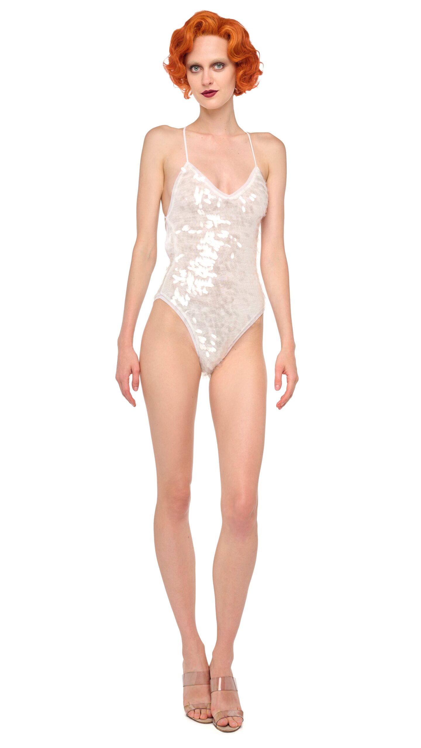 Norma Kamali Low Back Fara Slip Mio | Ready to Wear Collection Coveti Elevate your elegance in this Norma Kamali from the resort wear edit