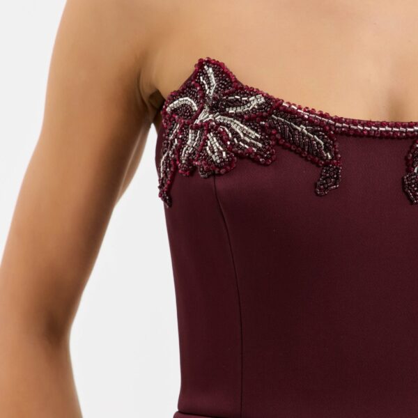 this gown is designed to make a statement.