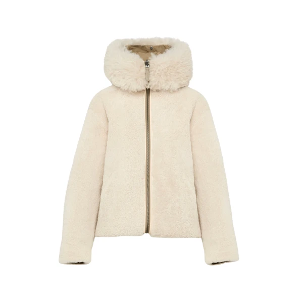 Revrsible hooded jacket in lambskin shearling and technical fabric