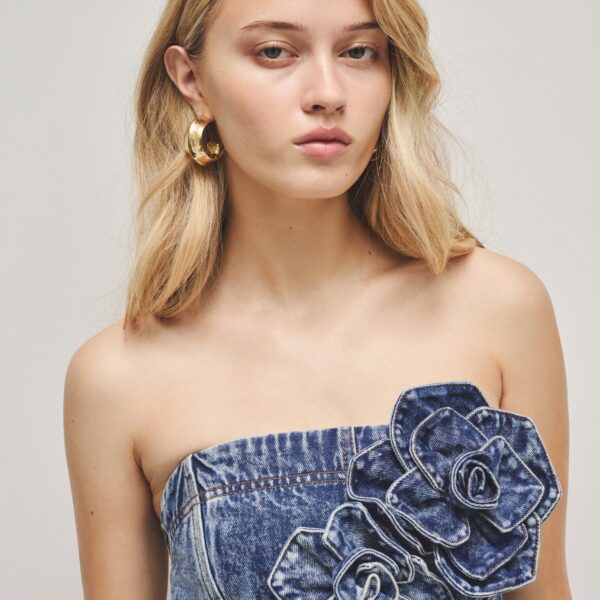 Aje clothing Aus  – structured silhouette with raw femininity from Coveti