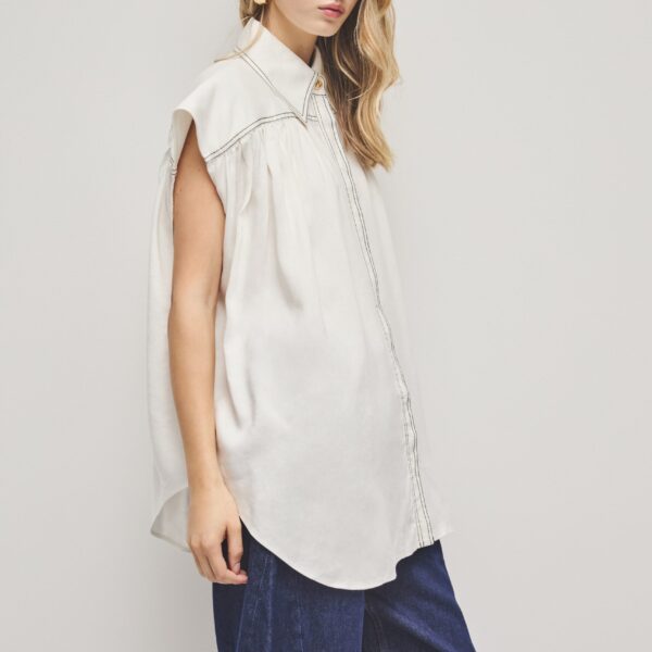 Aje clothing Aus  – structured silhouette with raw femininity from Coveti