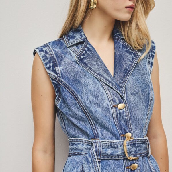 Aje Aus  – structured silhouette with raw femininity from Coveti