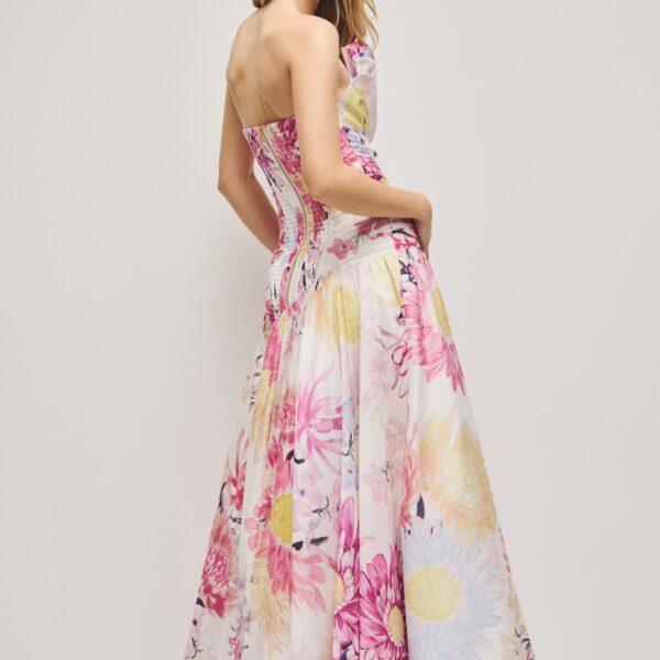 Aje Aus  – structured silhouette with raw femininity from Coveti