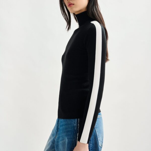 Essentiel Antwerp Black and white two-tone wool-blend turtleneck sweater - Essentiel Antwerp Knitwear - Colorful Belgian Design - Shop at Coveti