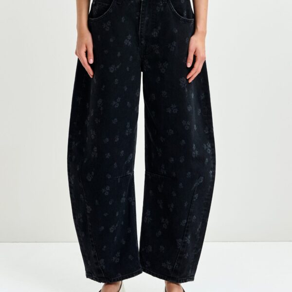 Essentiel Antwerp Black floral-print barrel-leg cropped jeans - Essentiel Antwerp Pants - Colorful Belgian Design - Shop at Coveti