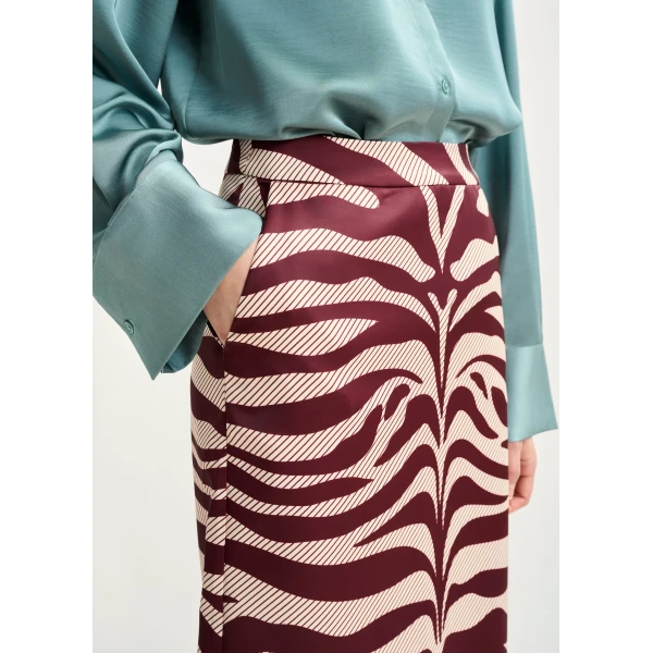 Essentiel Antwerp Burgundy and off-white maxi-length skirt with zebraprint, view 5