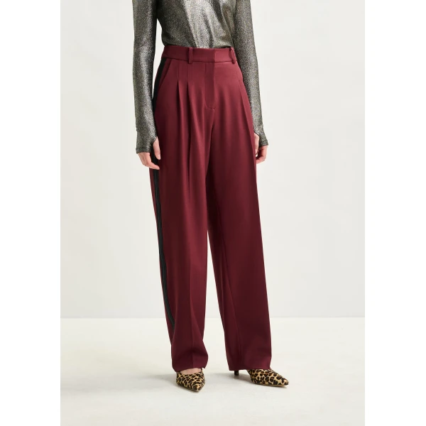 Essentiel Antwerp Burgundy tapered pants with crease, view 3