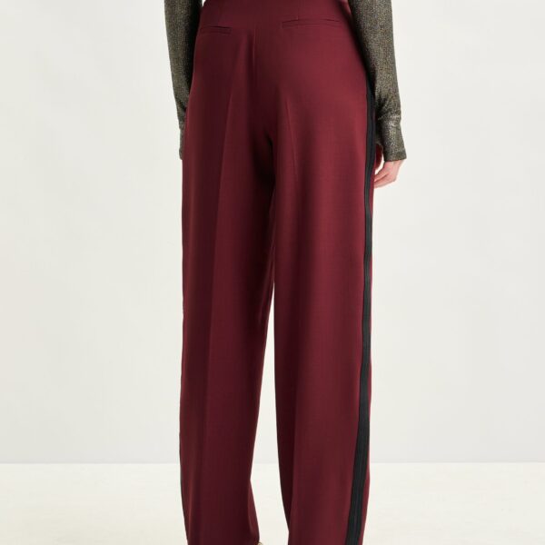 Essentiel Antwerp Burgundy tapered pants with crease - Essentiel Antwerp Pants - Colorful Belgian Design - Shop at Coveti