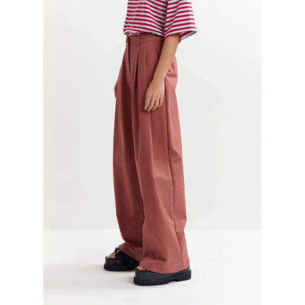 Essentiel Antwerp Burned orange pleated wide-leg pants, view 4
