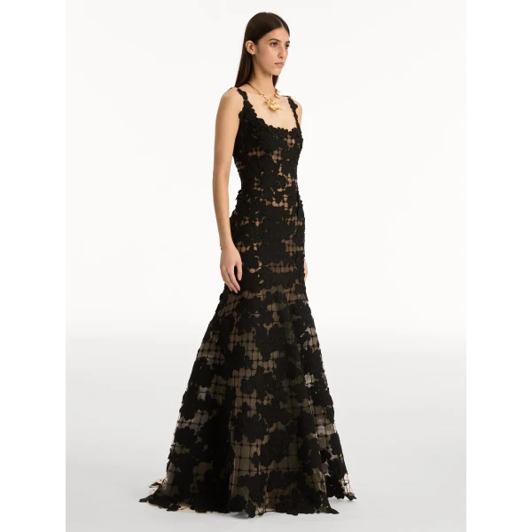 Oscar de la Renta Floral Cutout Threadwork Gown - Oscar de la Renta Dresses - American Couture - Shop at Coveti