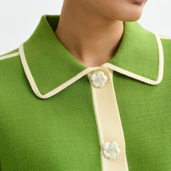 Essentiel Antwerp Green knit cardigan with flower buttons and off-white contrasting trims - Essentiel Antwerp Knitwear - Colorful Belgian Design - Shop at Coveti