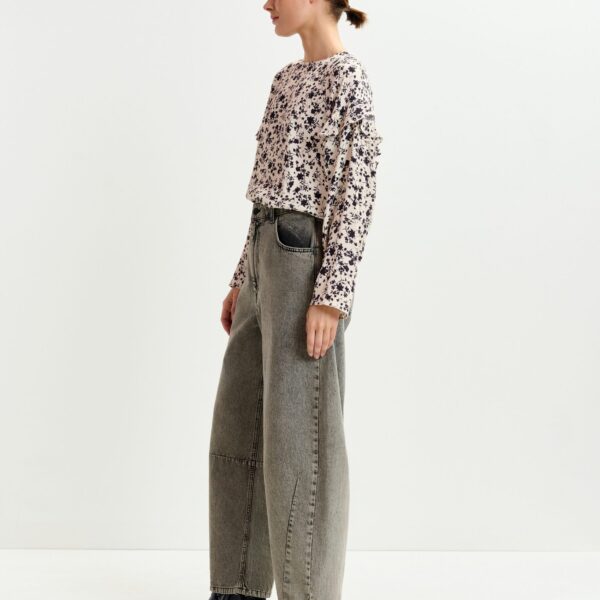Essentiel Antwerp Grey and beige overdyed organic cotton barrel-leg jeans - Essentiel Antwerp Pants - Colorful Belgian Design - Shop at Coveti